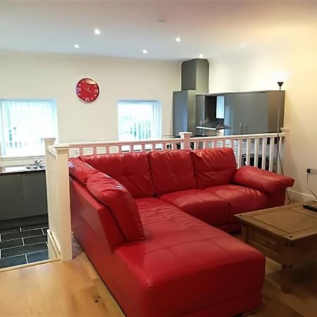2 Bedroom Modern Apartment, Uplands, Swansea Bagian luar foto