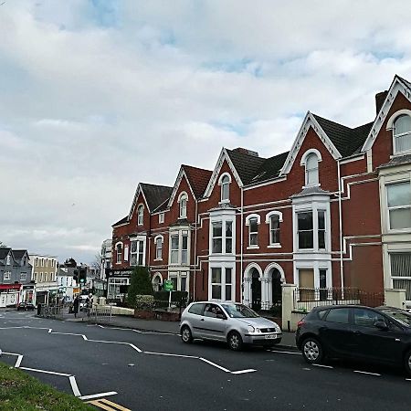 2 Bedroom Modern Apartment, Uplands, Swansea Bagian luar foto